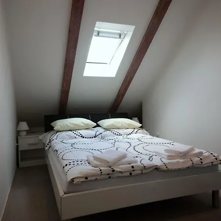 City Castle Apartman